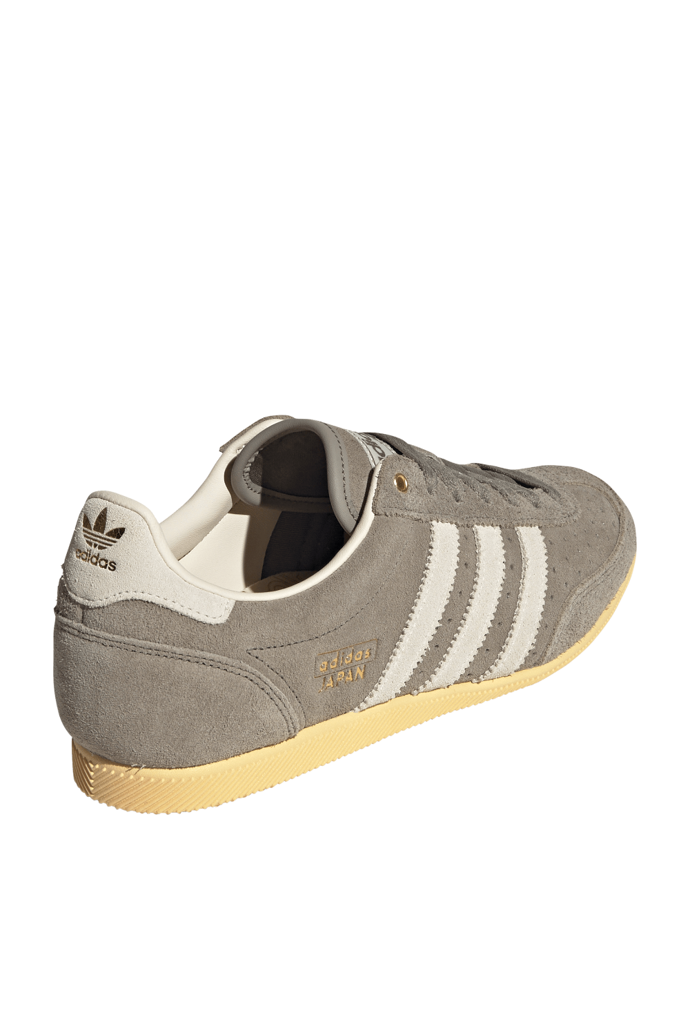 תמונת פנים של נעלי סניקרס ג'פן