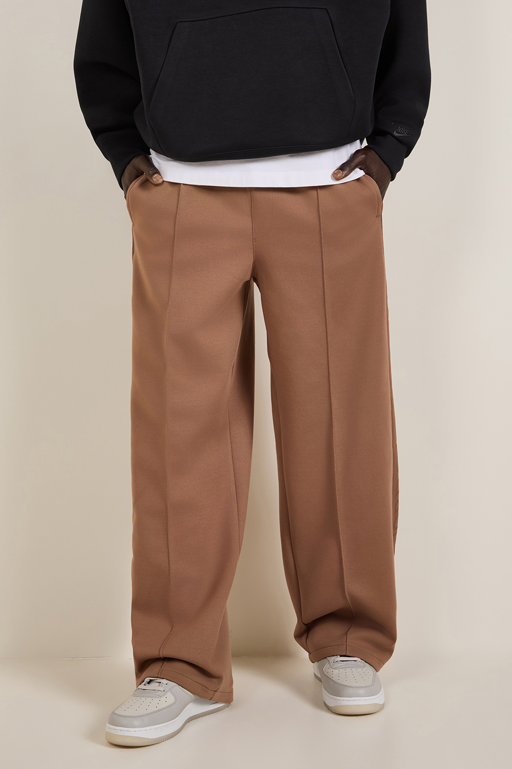 תמונת דוגמן קידמית של מכנסי ג'וג אייר ג'ורדן