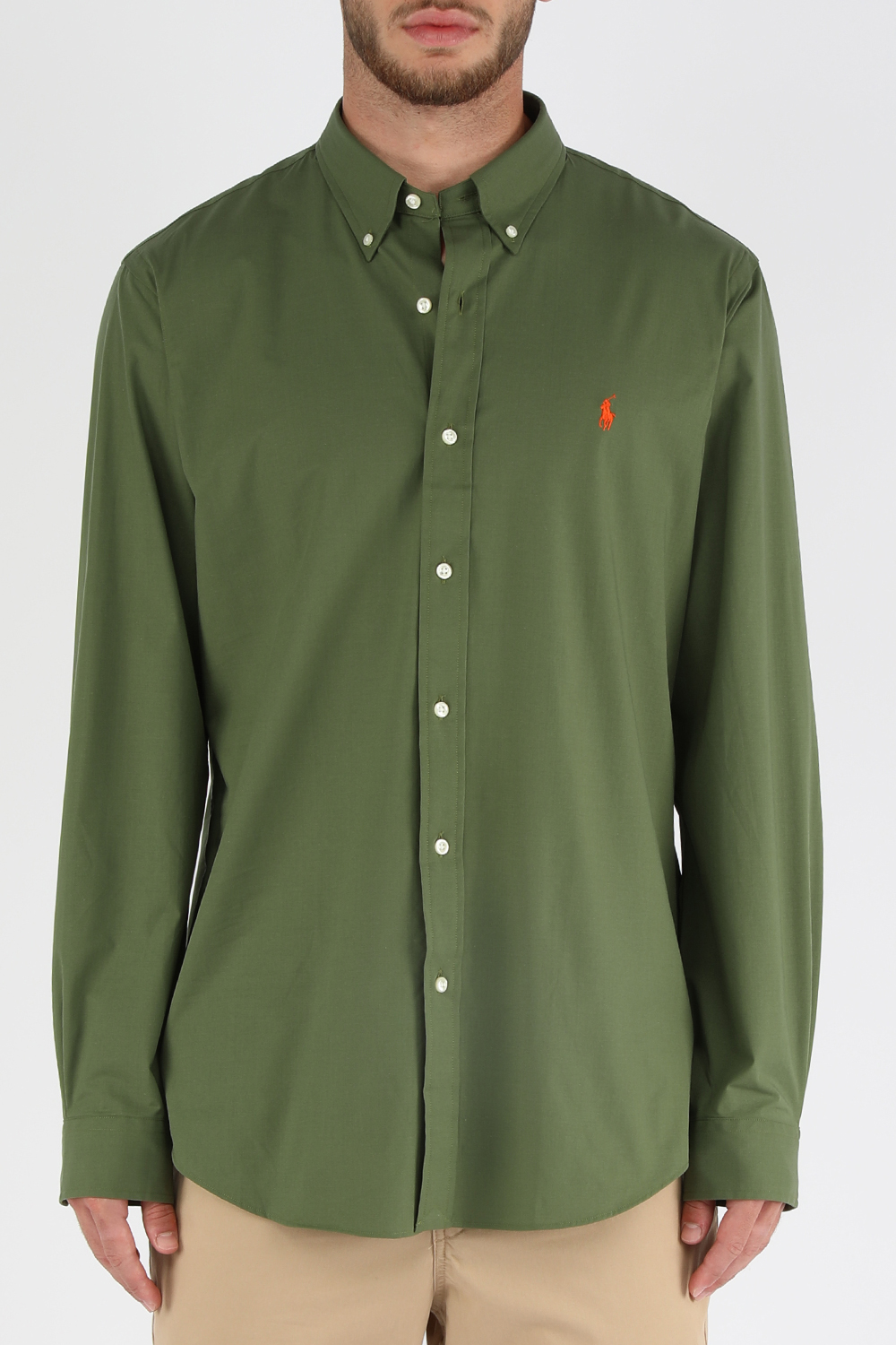 תמונת דוגמן קידמית של חולצה מכופתרת ישרה מכונת פופלין