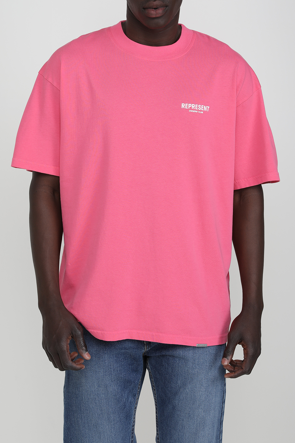 תמונת דוגמן קידמית של חולצת טי