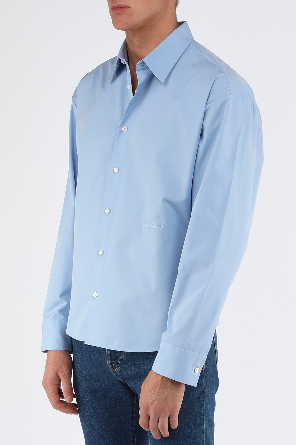 תמונת דוגמן קידמית של חולצה מכופתרת מכותנה עם רקמה טונאלית