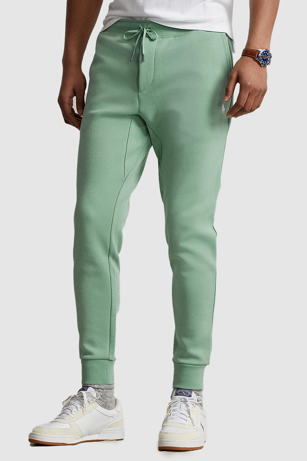 תמונת דוגמן קידמית של מכנסי ג`וגר