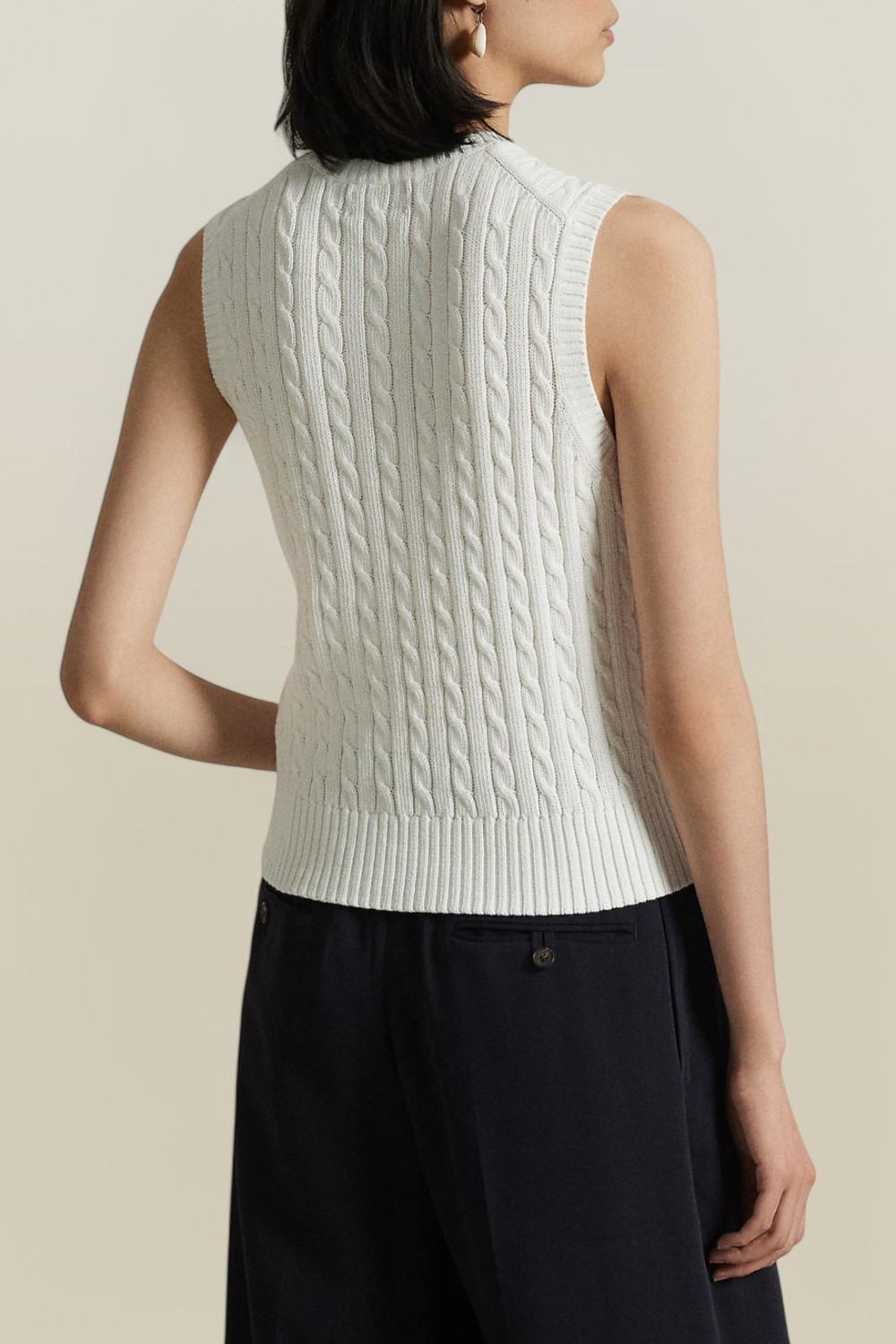 תמונת דוגמן אחורית של אפודה