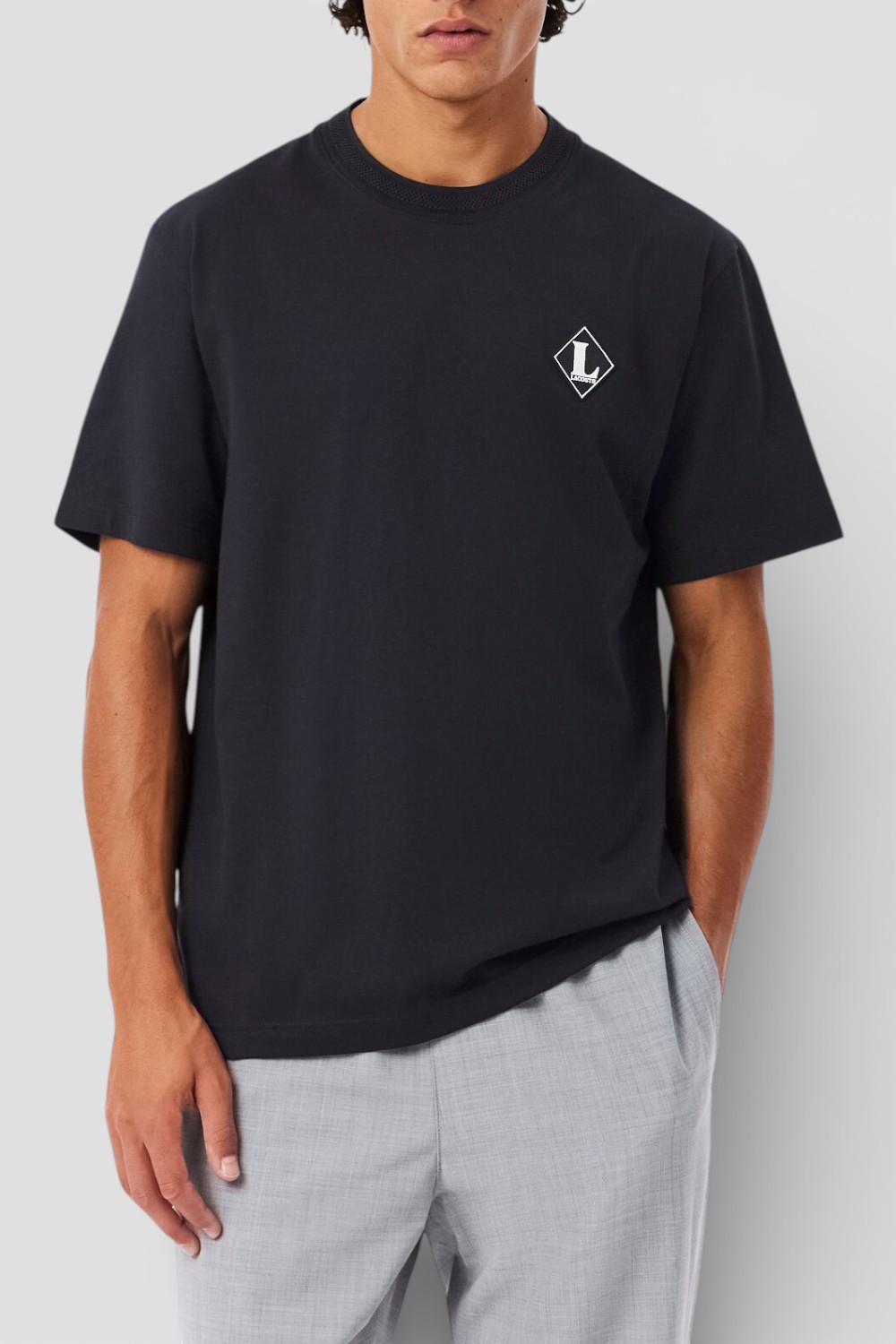 תמונת דוגמן קידמית של חולצת טי