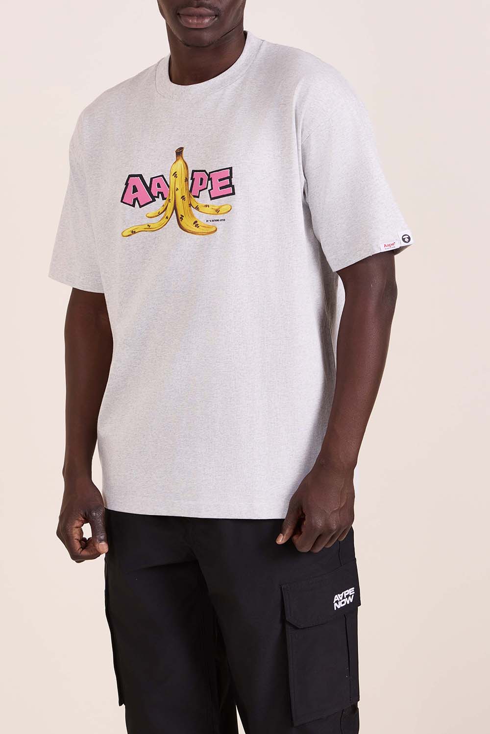 תמונת דוגמן קידמית של חולצת טי