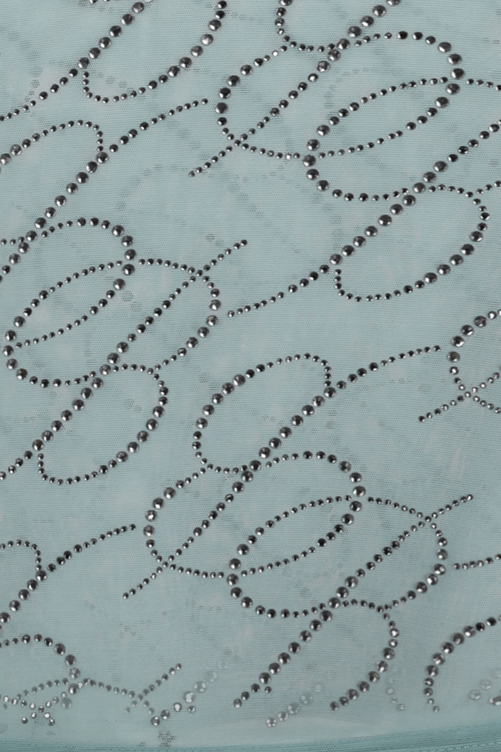 תמונה אחורית של גופיית טול עם עיטורי זרקונים