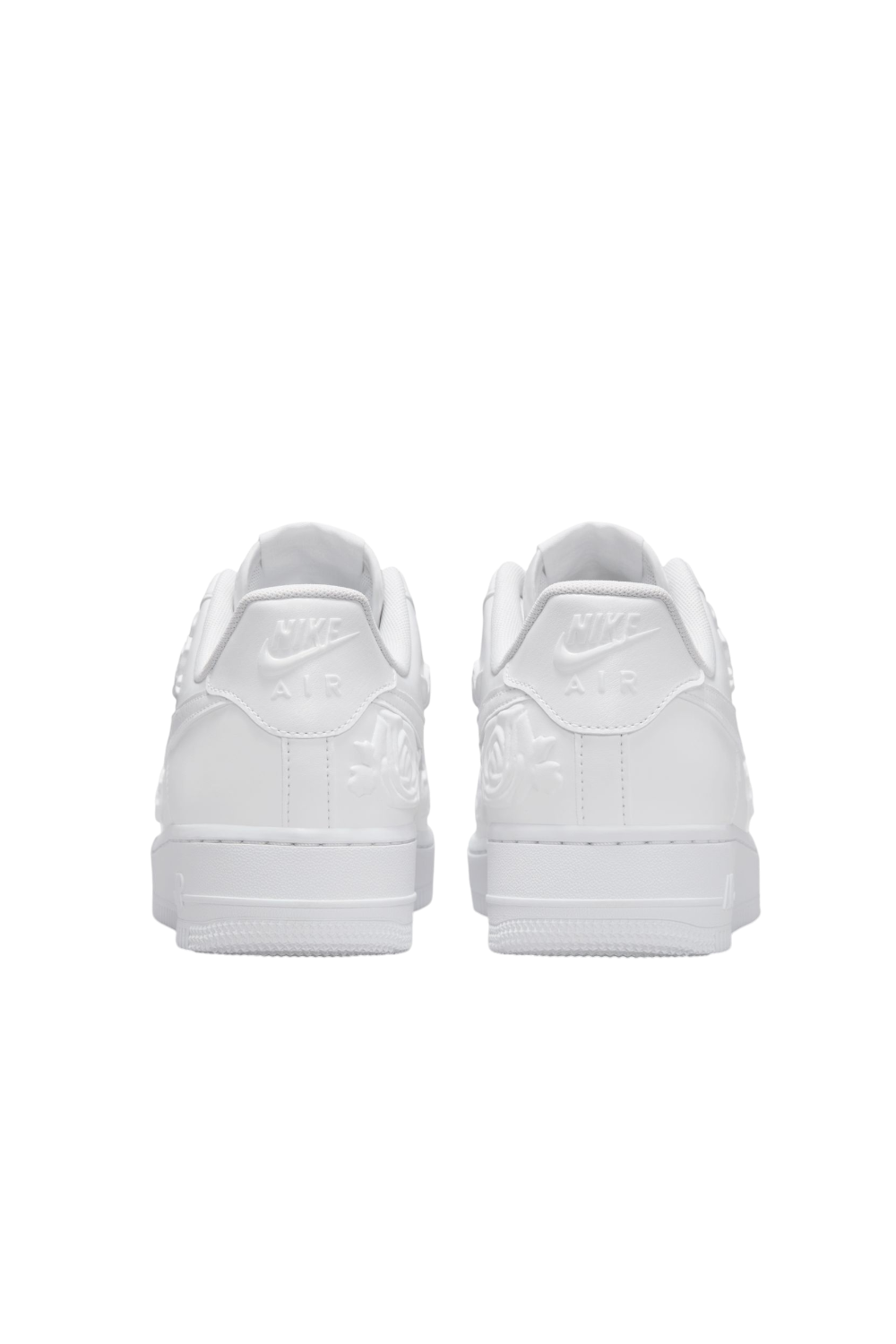 תמונת פנים של נעלי סניקרס אייר פורס 1 07'