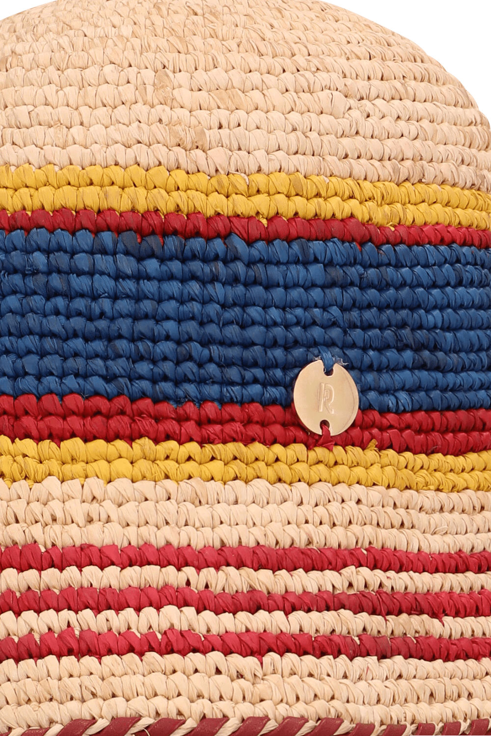 תמונה אחורית של כובע קש באקט