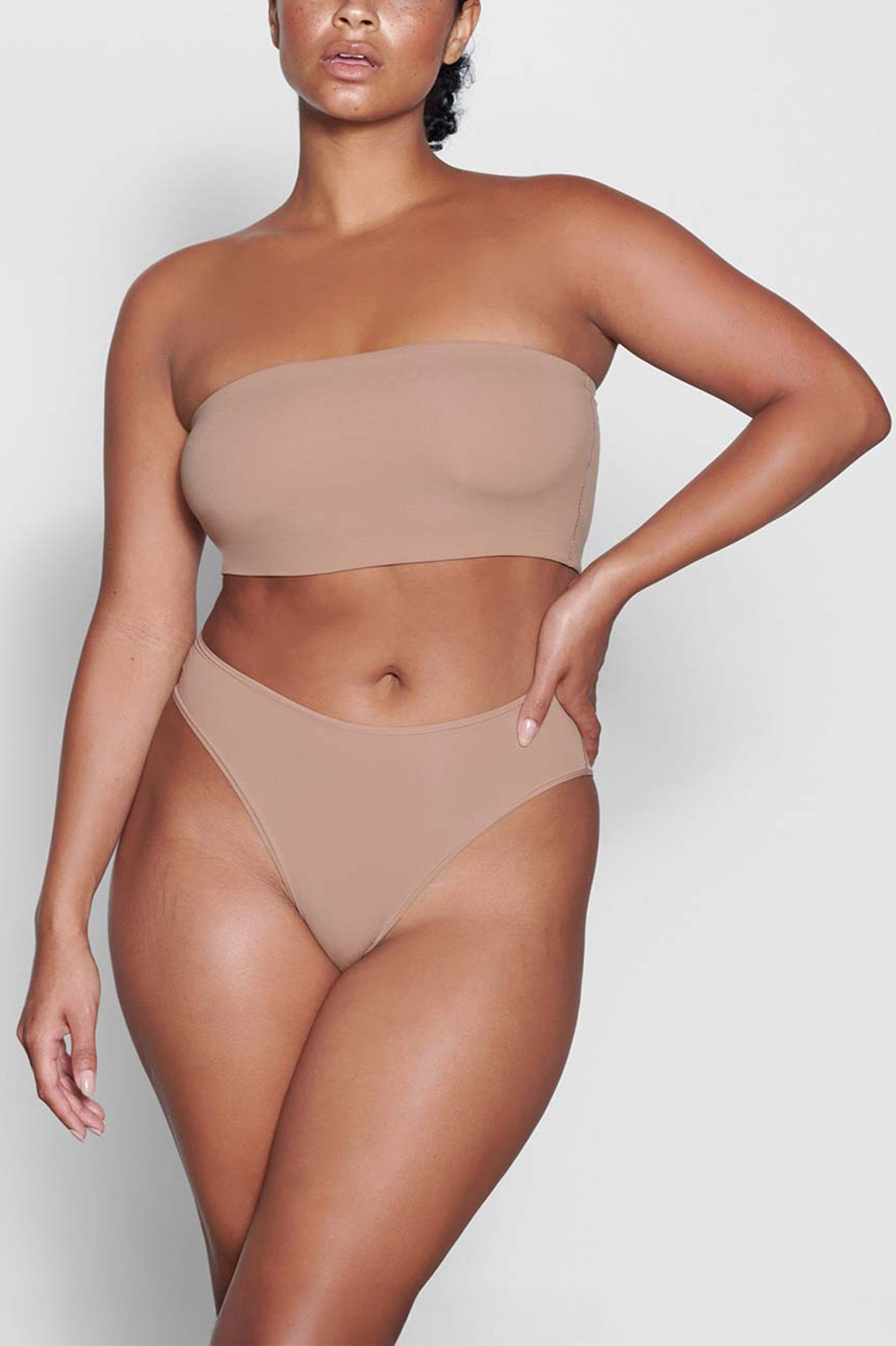 תמונת דוגמן קידמית של CHEEKY BRIEF