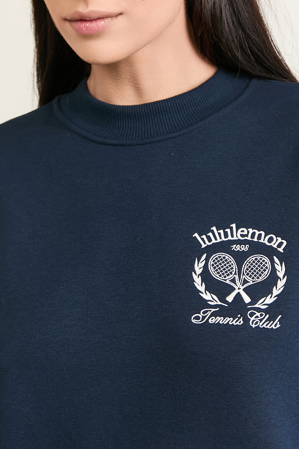 תמונת תקריב דוגמן של Heavyweight Fleece Pullover *Tennis Club