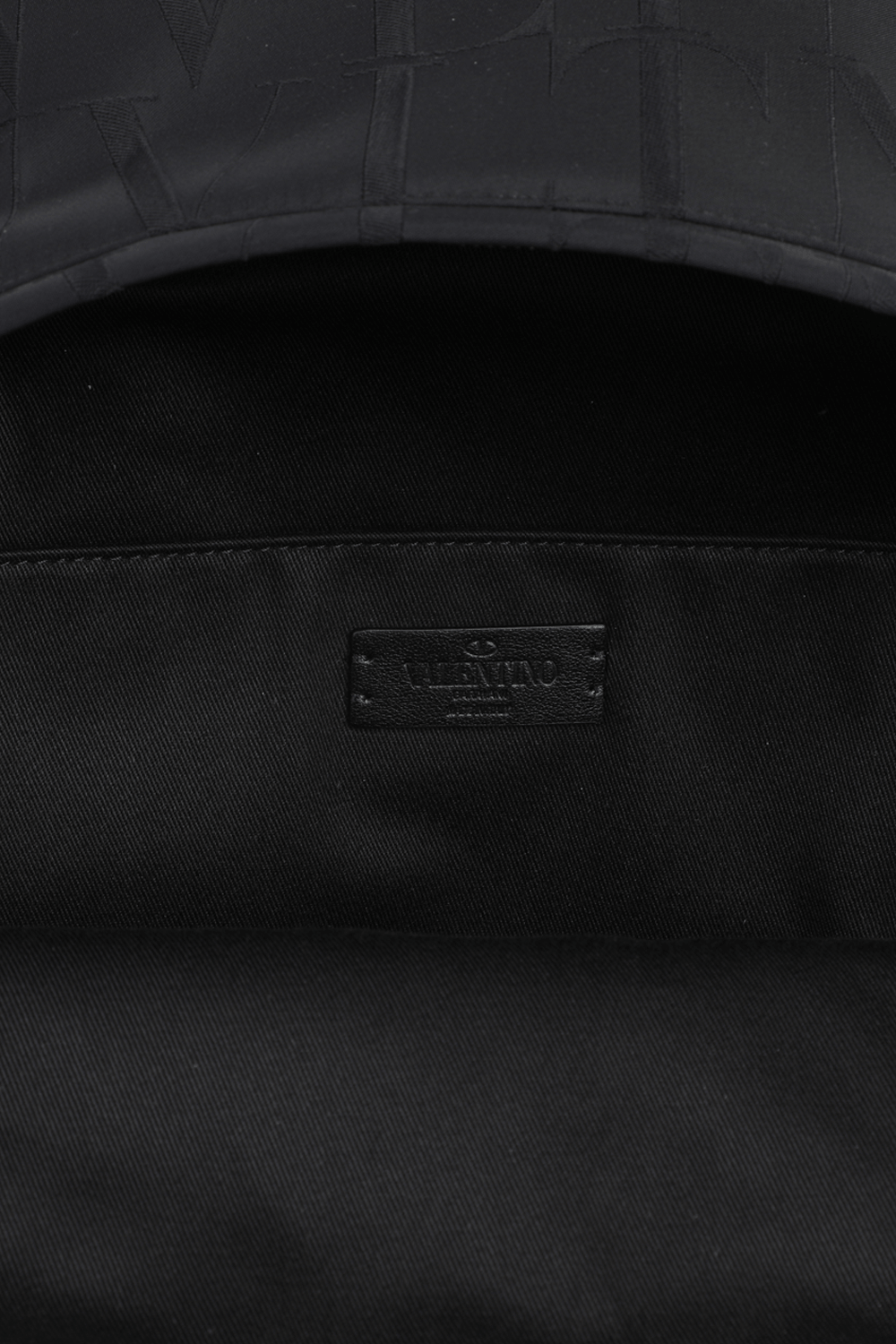 תמונת פנים של Logo Print All Over Backpack in Black