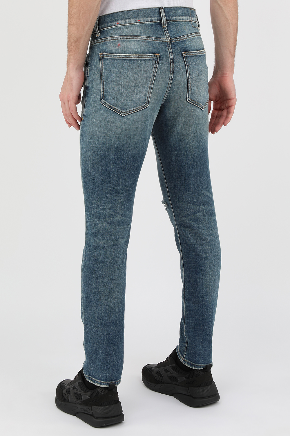 תמונת דוגמן אחורית של ג'ינס סלים כחול מדגם די-סטראקט 2019