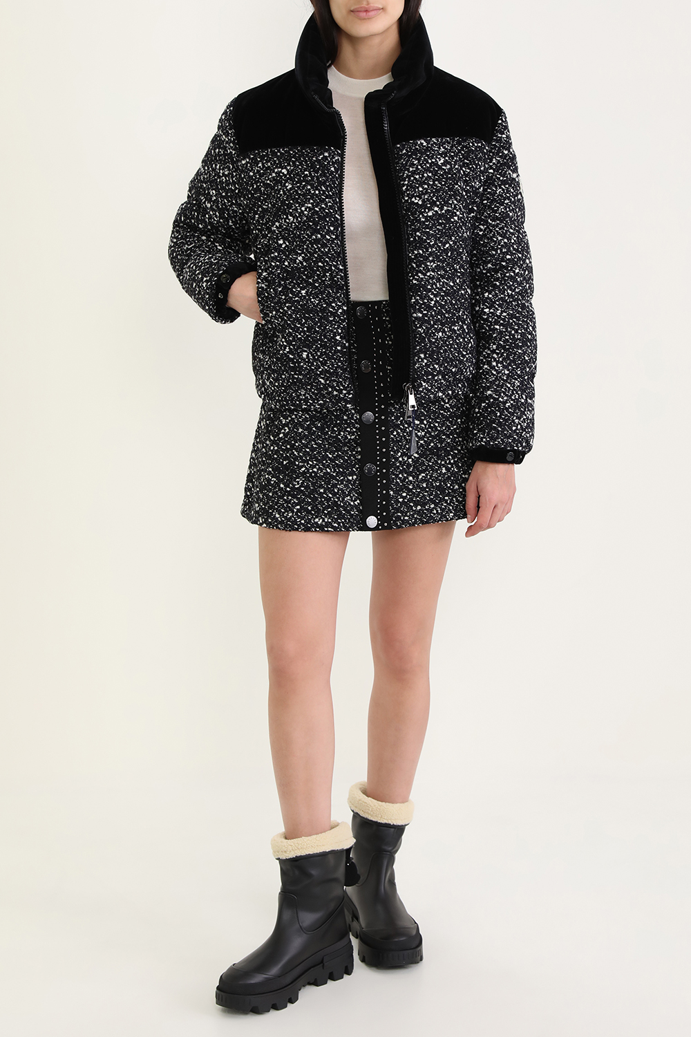 תמונת דוגמן קידמית של מגפוני מוסקבה מעור