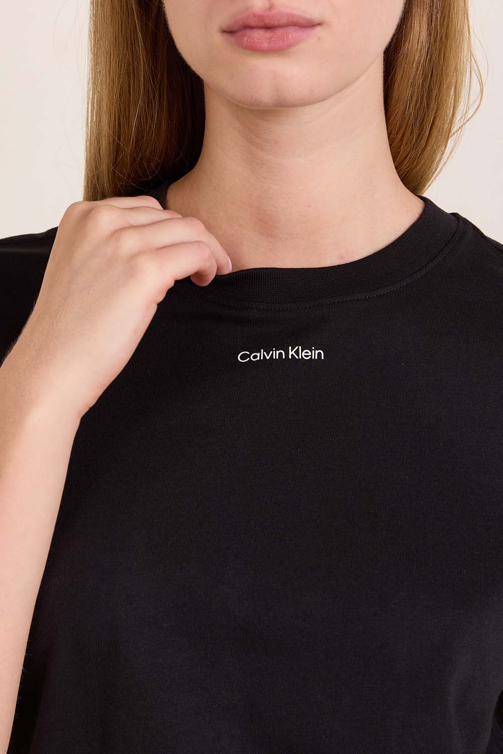 תמונת תקריב דוגמן של חולצת טי