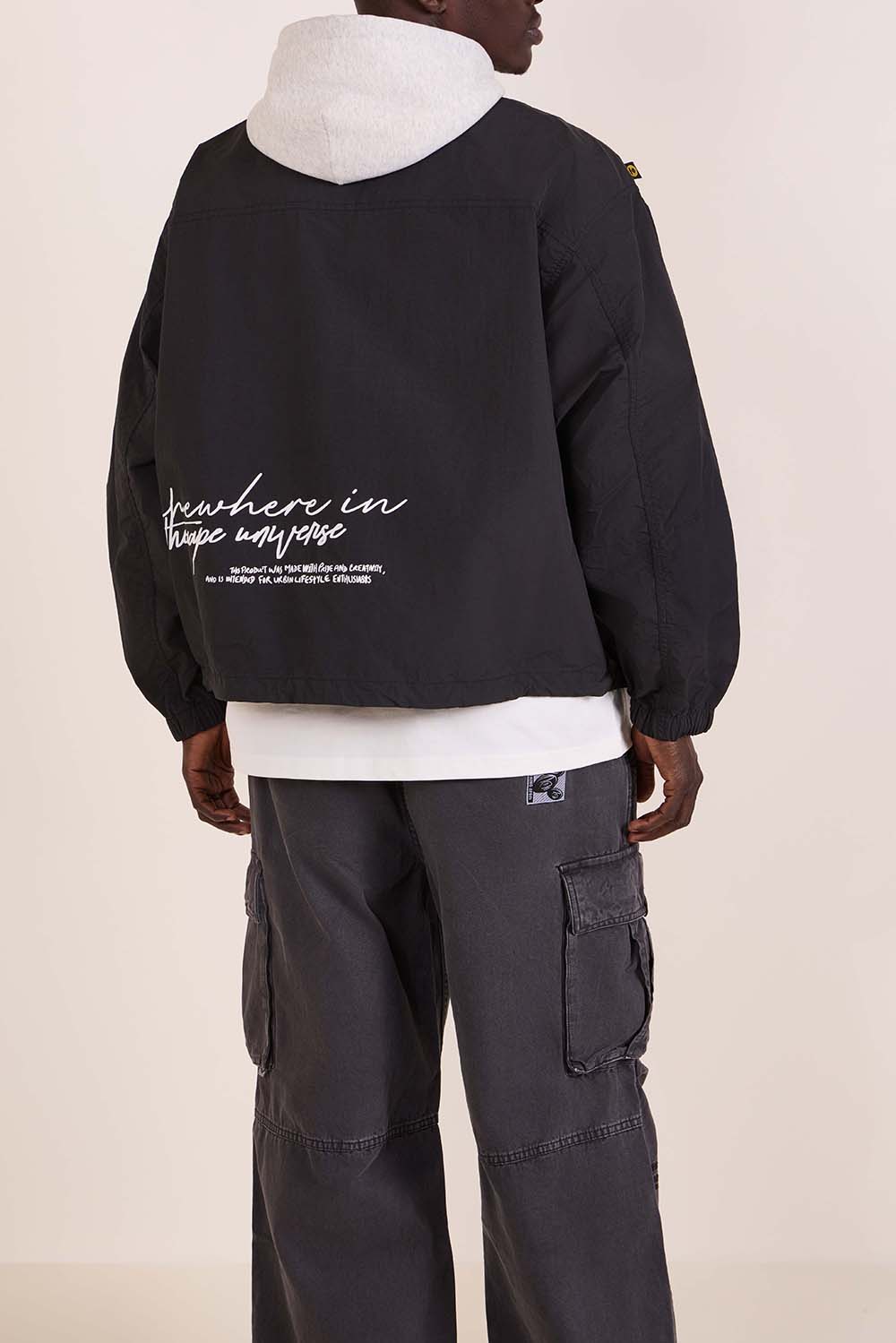 תמונת דוגמן אחורית של ז'קט קל