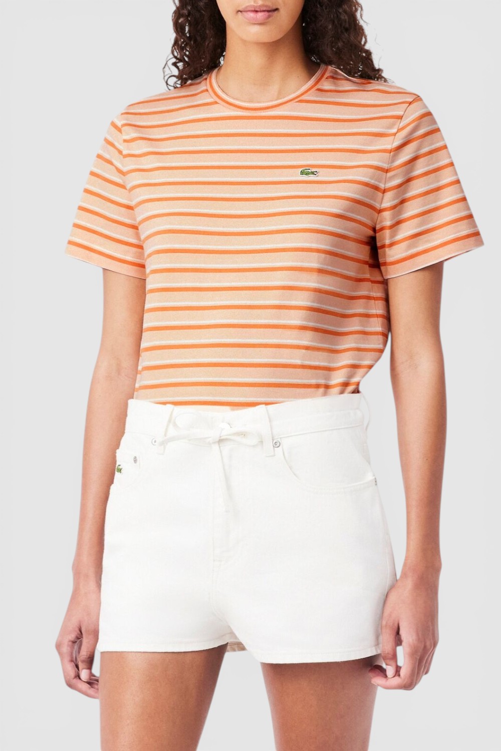 תמונת דוגמן קידמית של חולצת טי