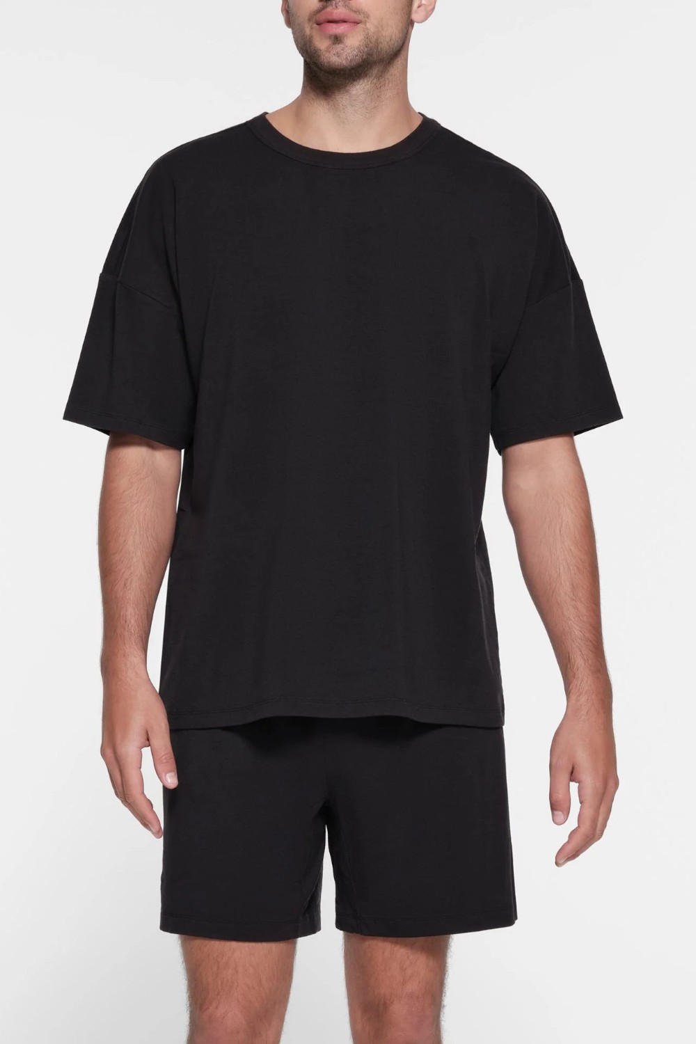 תמונת דוגמן קידמית של RELAXED T-SHIRT