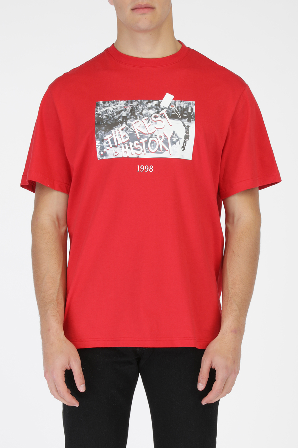 תמונת דוגמן קידמית של Tee History in Red