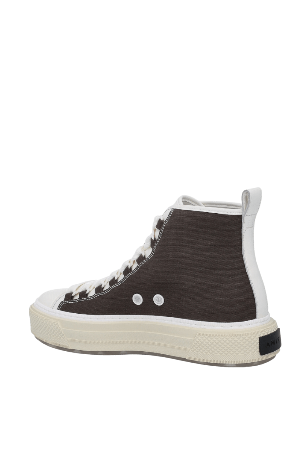 תמונה אחורית של נעלי סניקרס