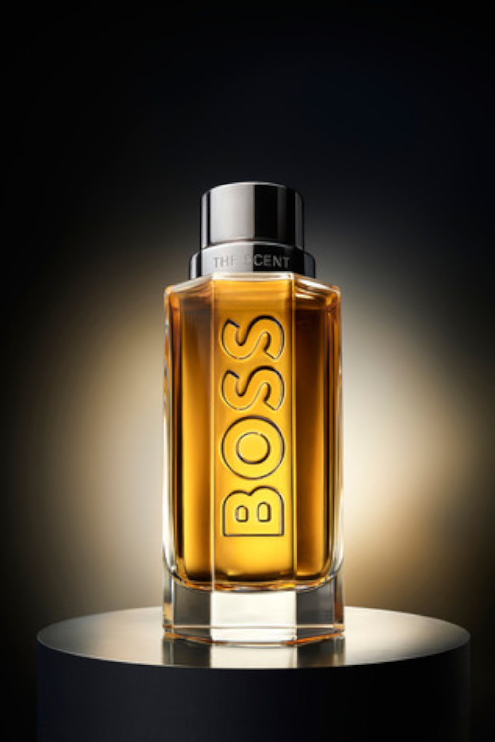 תמונת תקריב של Hugo Boss The Scent EDT 100 ml + EDT 10 ml + Shower Gel 100 ml Set
