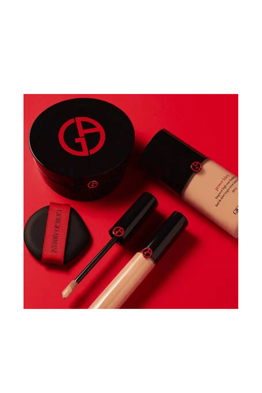 מייק אפ באלם POWER FABRIC להענקת כיסוי גבוה