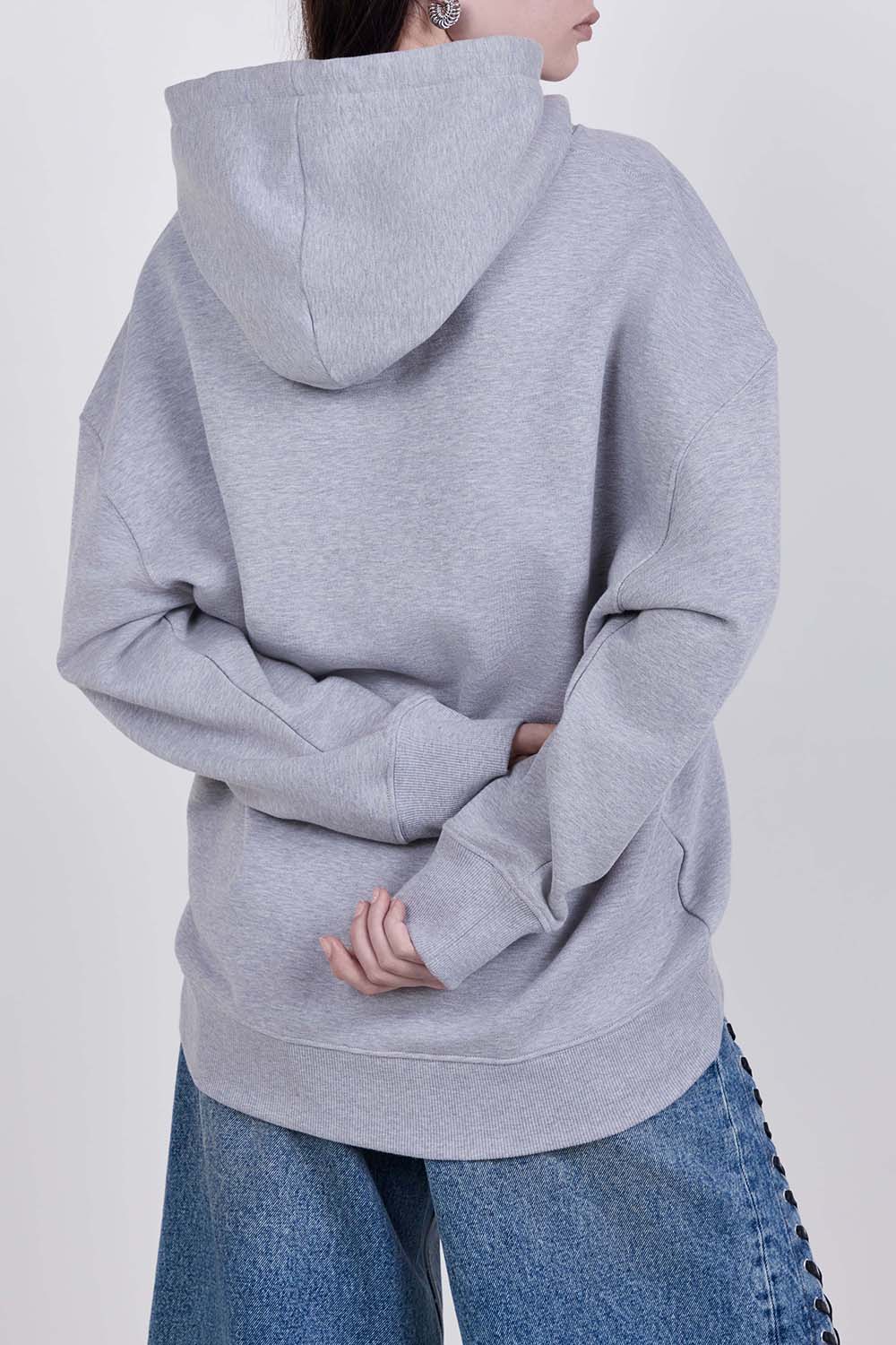 תמונת דוגמן אחורית של קפוצ'ון אוברסייז