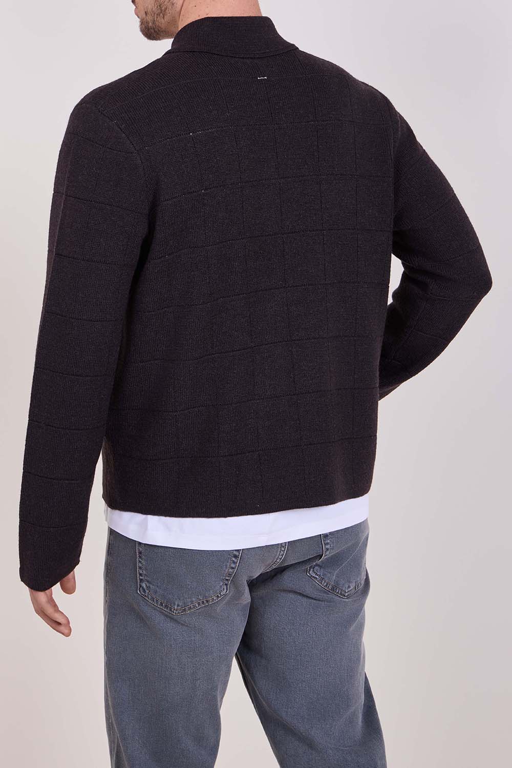 תמונת דוגמן אחורית של קרדיגן