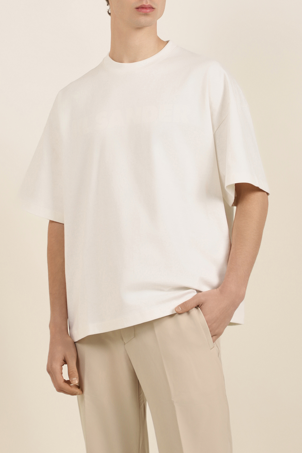 תמונת דוגמן קידמית של חולצת טי