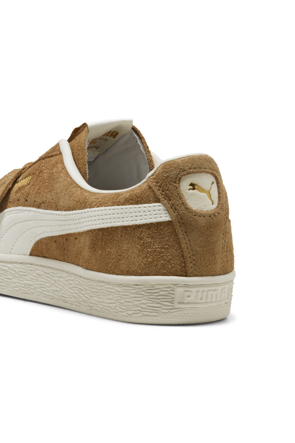 תמונת פנים של נעלי סניקרס