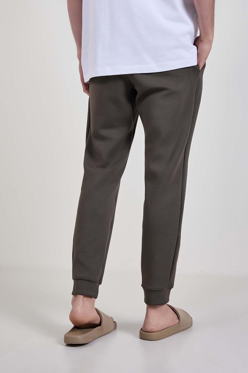 תמונת דוגמן אחורית של Smooth Spacer Jogger Regular