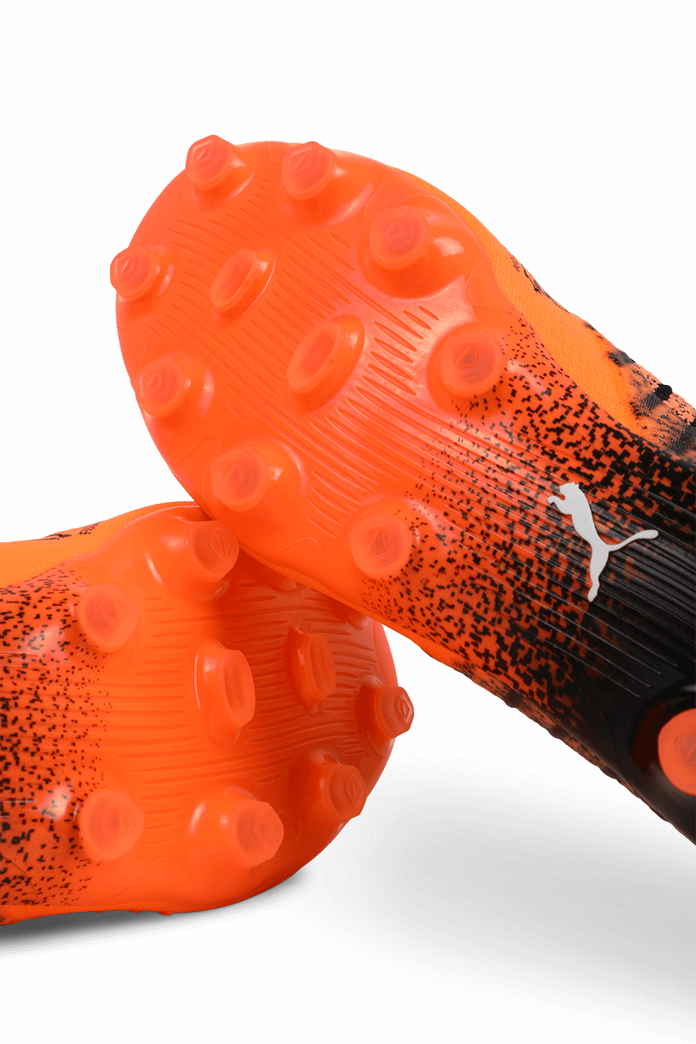 תמונת תקריב של נעלי כדורגל FUTURE Z 1.3 HG