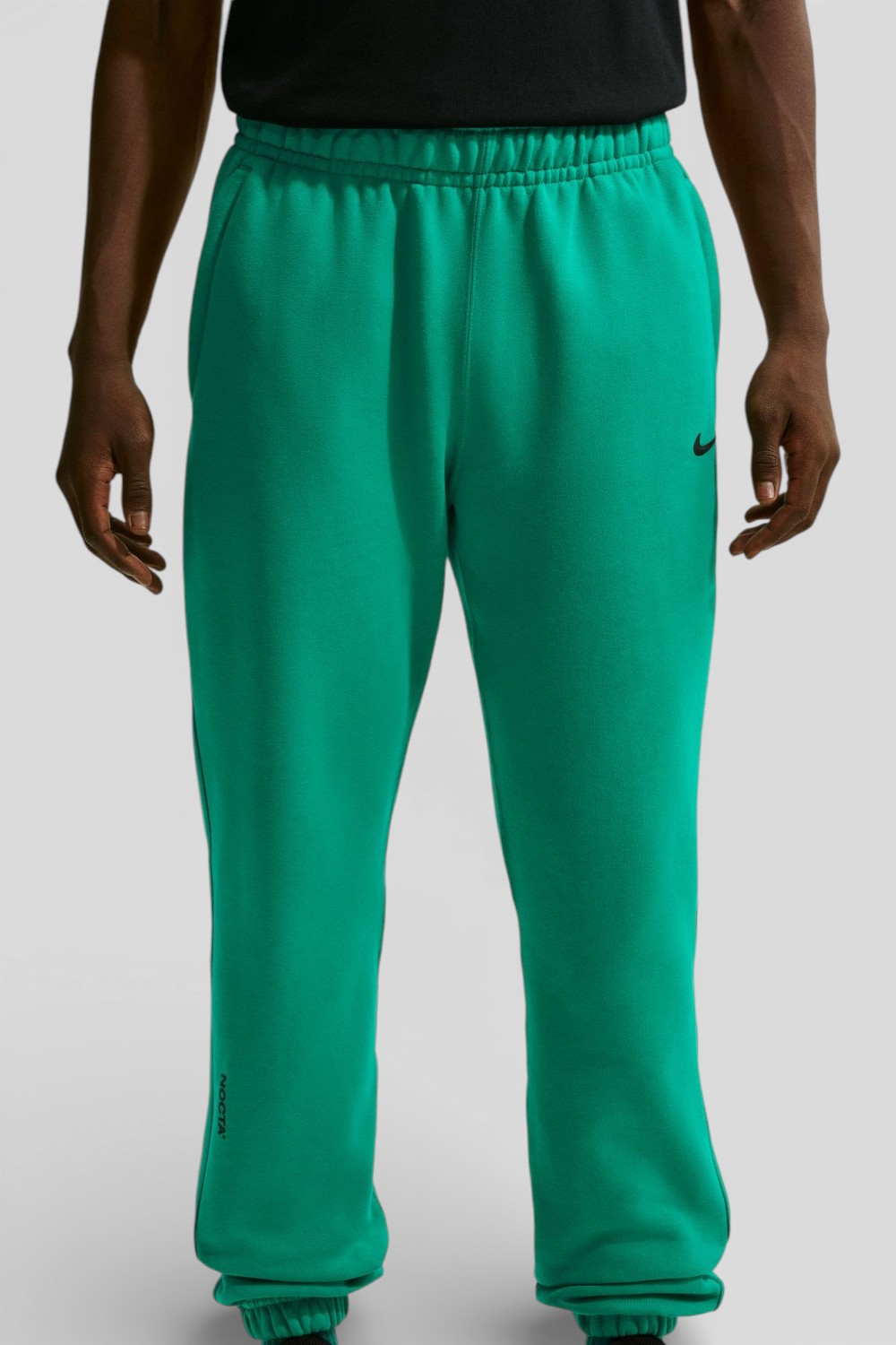 תמונת דוגמן קידמית של מכנסי ג'וגר נייקי X נוקטה