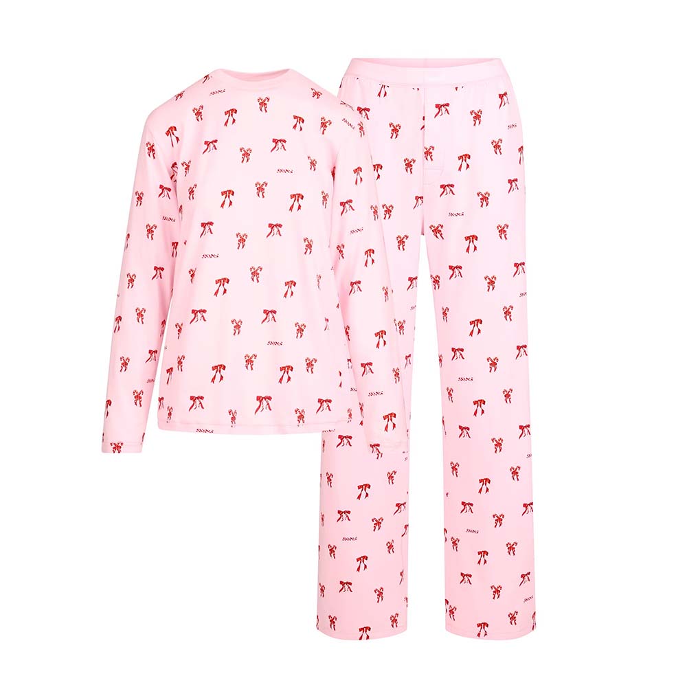 תמונה קידמית של LONG SLEEVE AND PANT SET