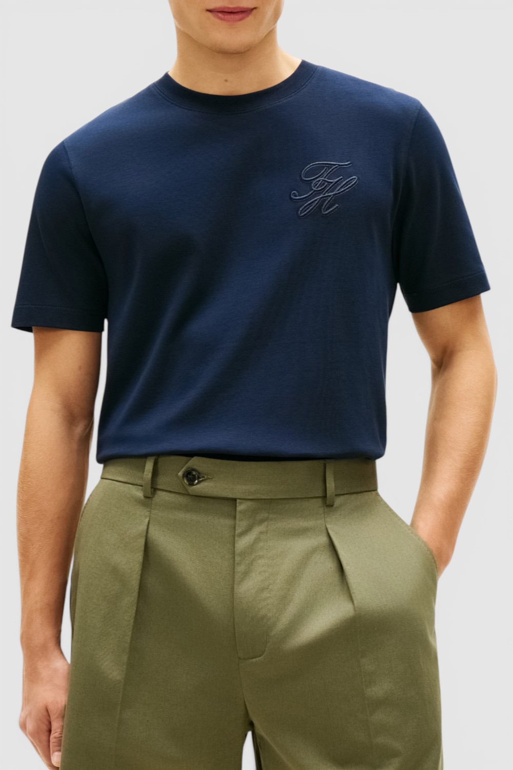 תמונת דוגמן קידמית של חולצת טי