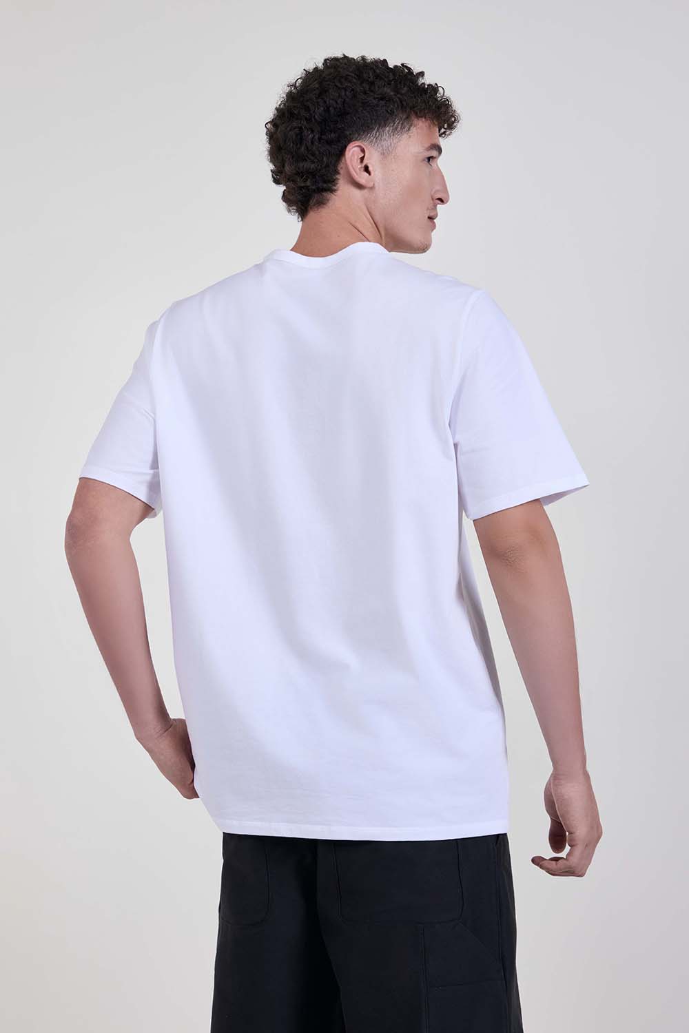 תמונת דוגמן אחורית של Organic Cotton Classic-Fit T-Shirt