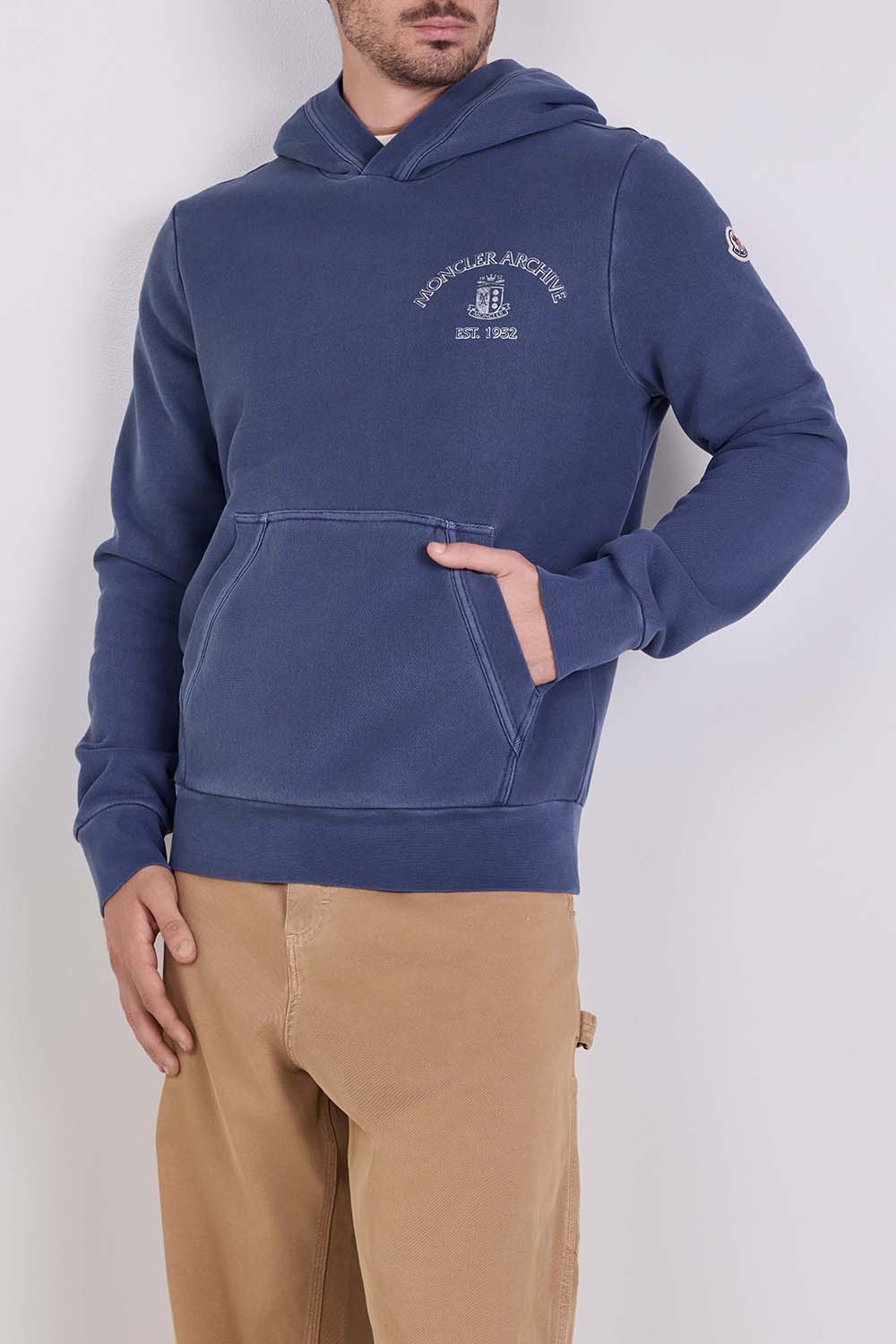 תמונת דוגמן קידמית של קפוצ'ון