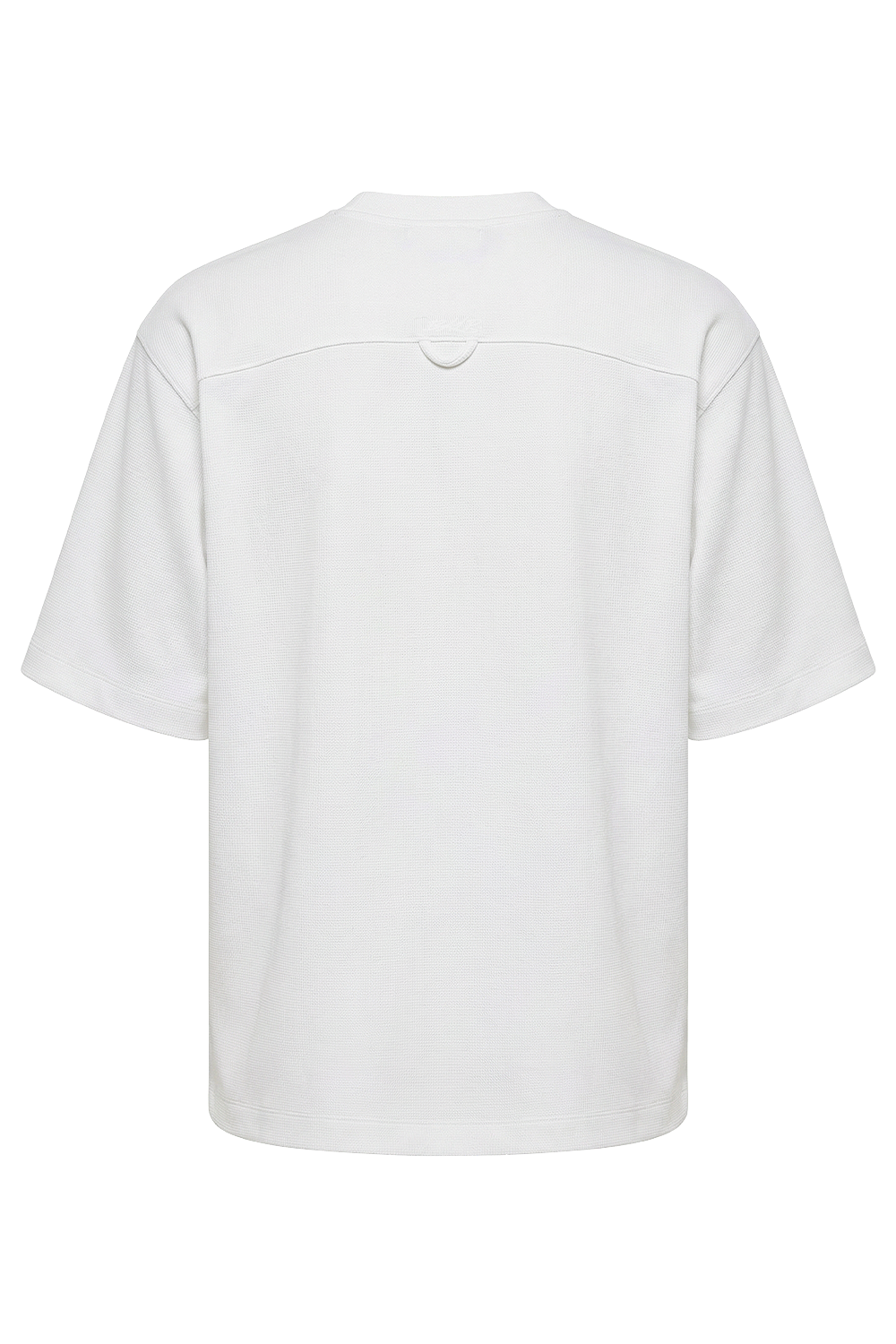 תמונה אחורית של חולצת טי אוברסייז