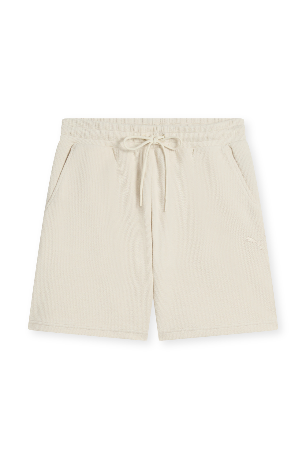 תמונה קידמית של מכנסיים קצרים