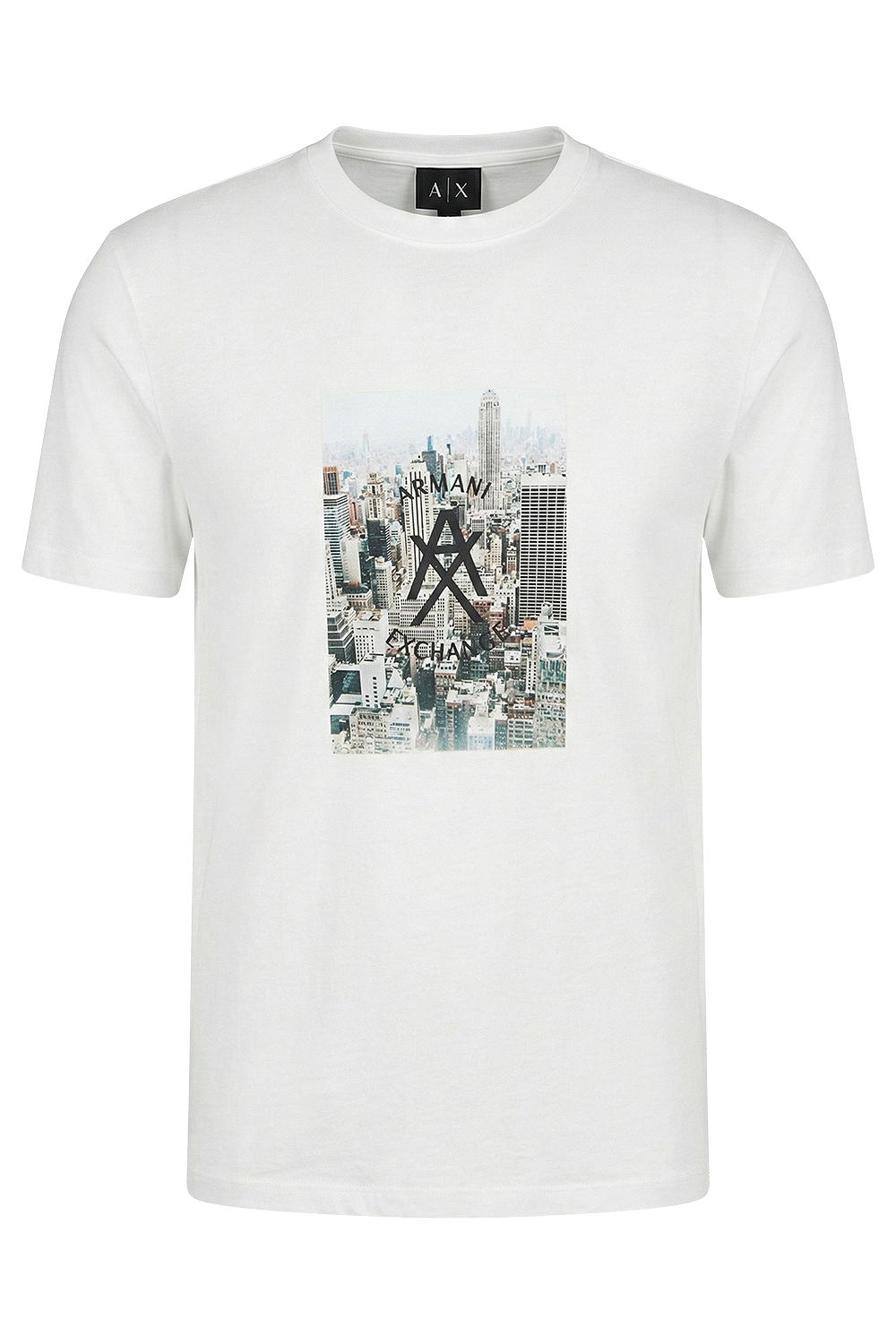 תמונה קידמית של חולצת טי