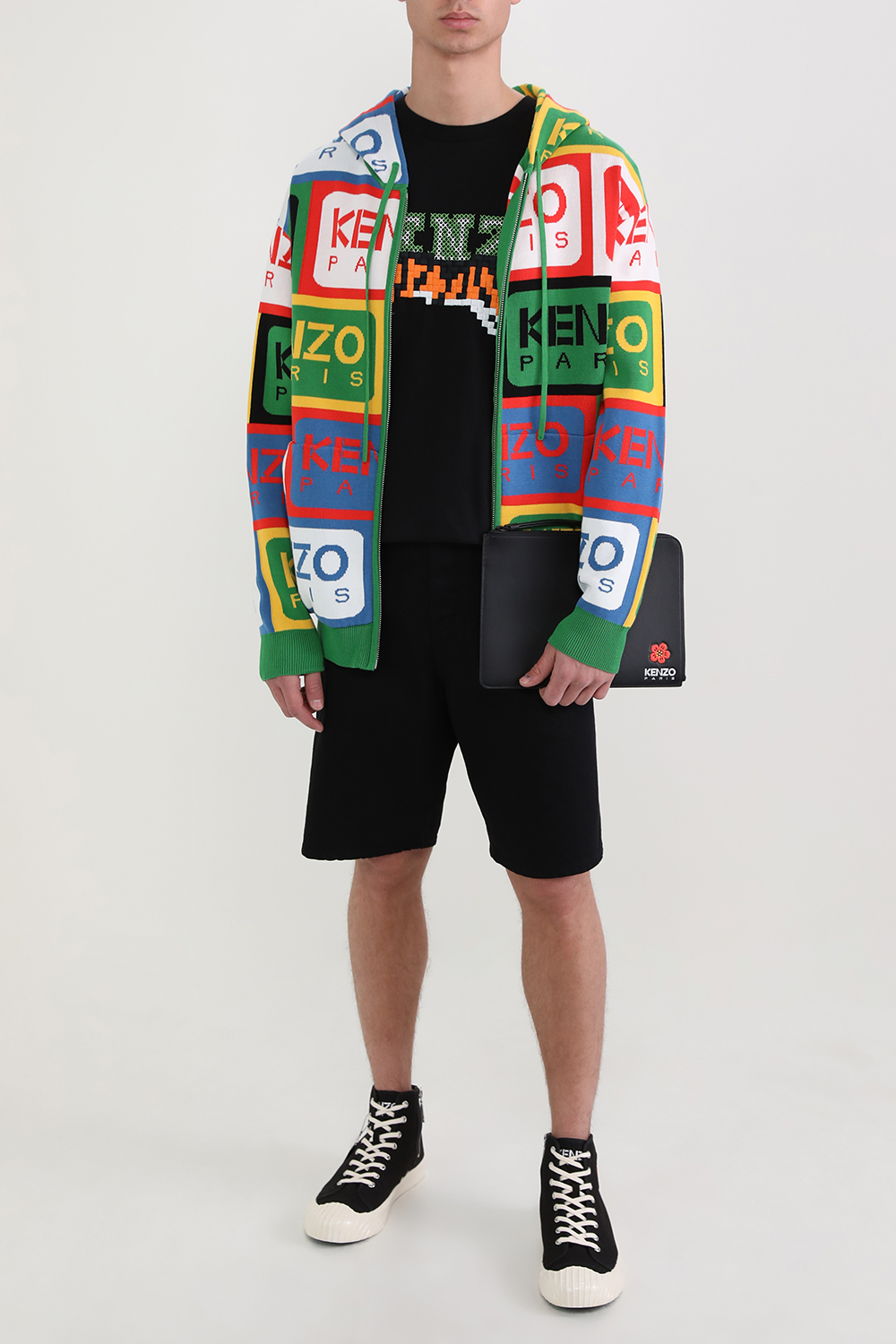 תמונת דוגמן קידמית של תיק קלא'ץ מעור