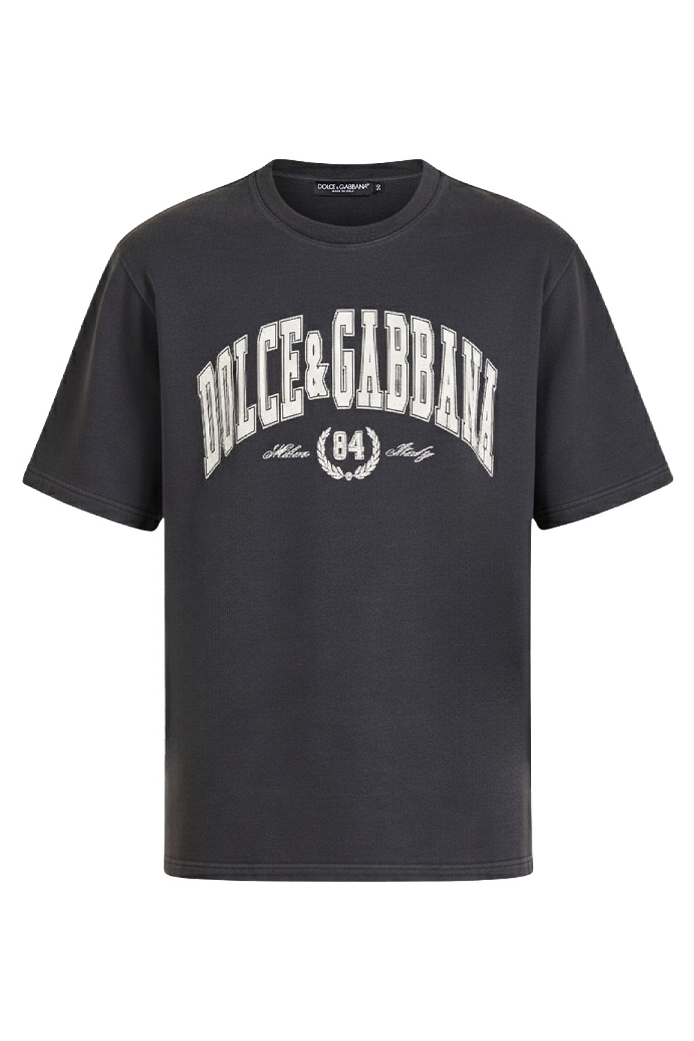 תמונה קידמית של חולצת טי למראה שכבות