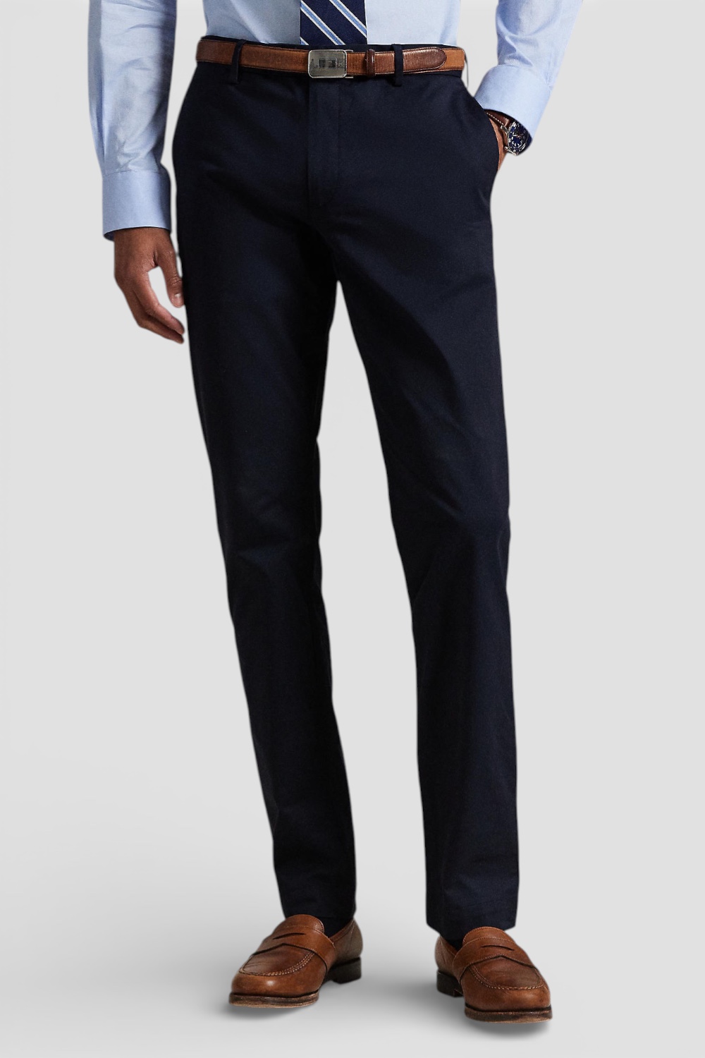 תמונת דוגמן קידמית של מכנסיים ארוכים