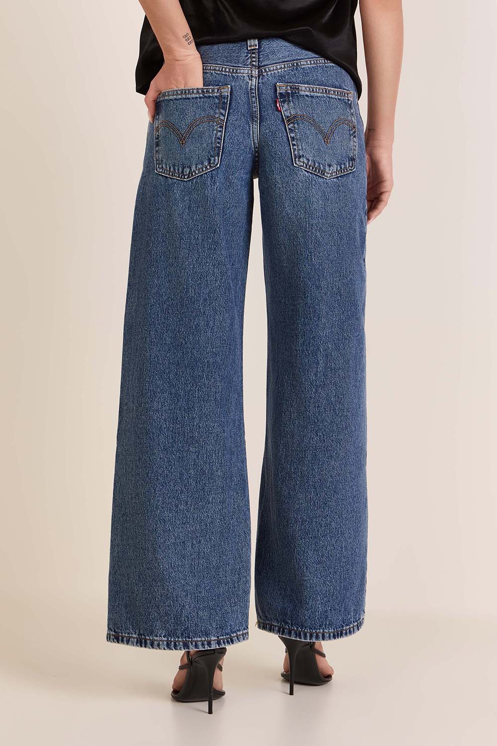 תמונת דוגמן אחורית של מכנסי ג'ינס באגי 94