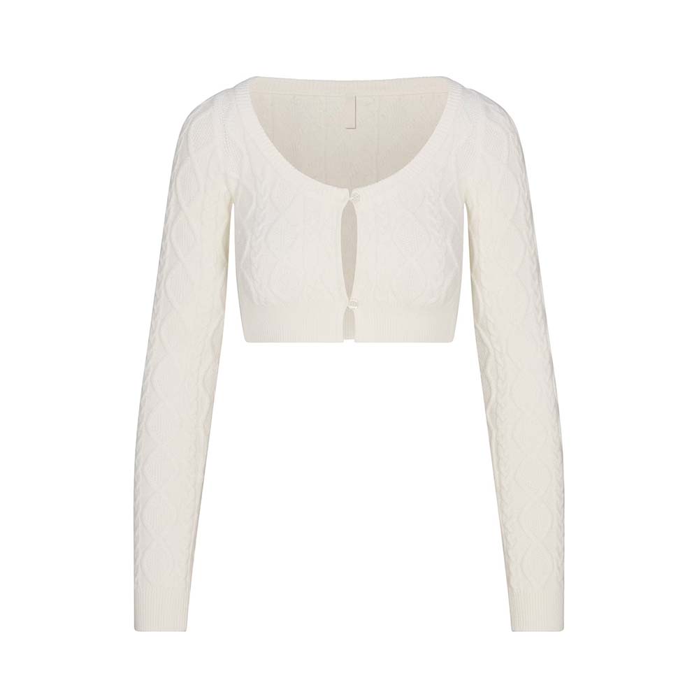 תמונה קידמית של CABLEKNIT CARDIGAN