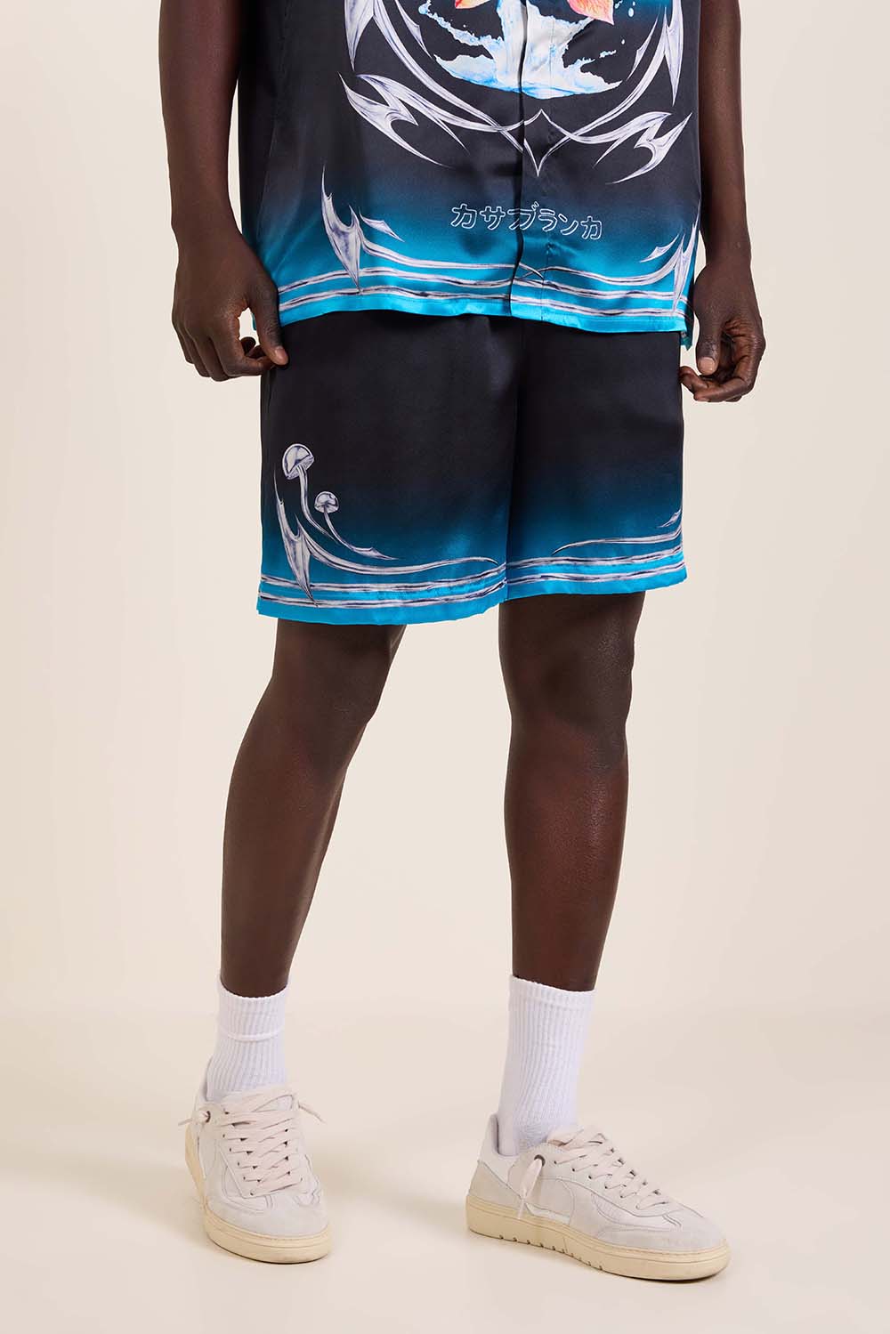 תמונת דוגמן קידמית של מכנסיים קצרים ממשי