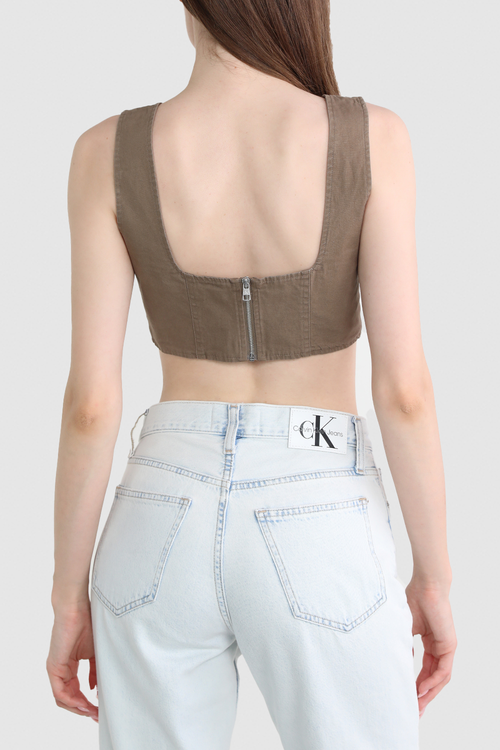 תמונת דוגמן אחורית של טופ מחוך