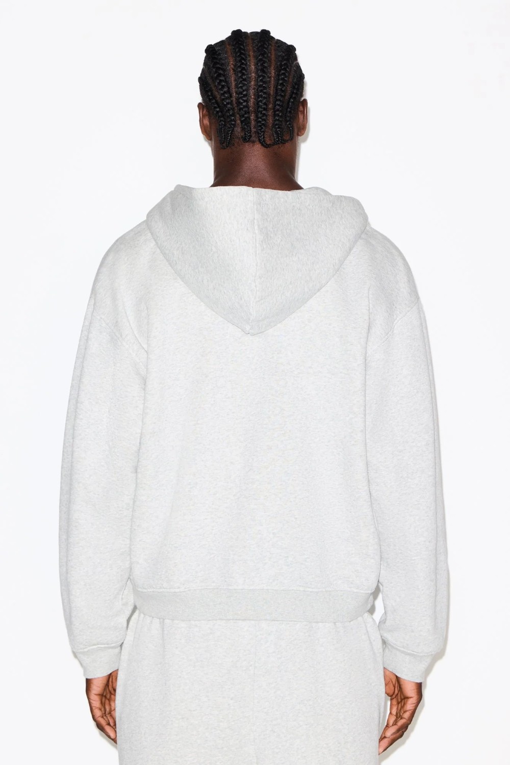 תמונת דוגמן אחורית של RELAXED ZIP UP HOODIE