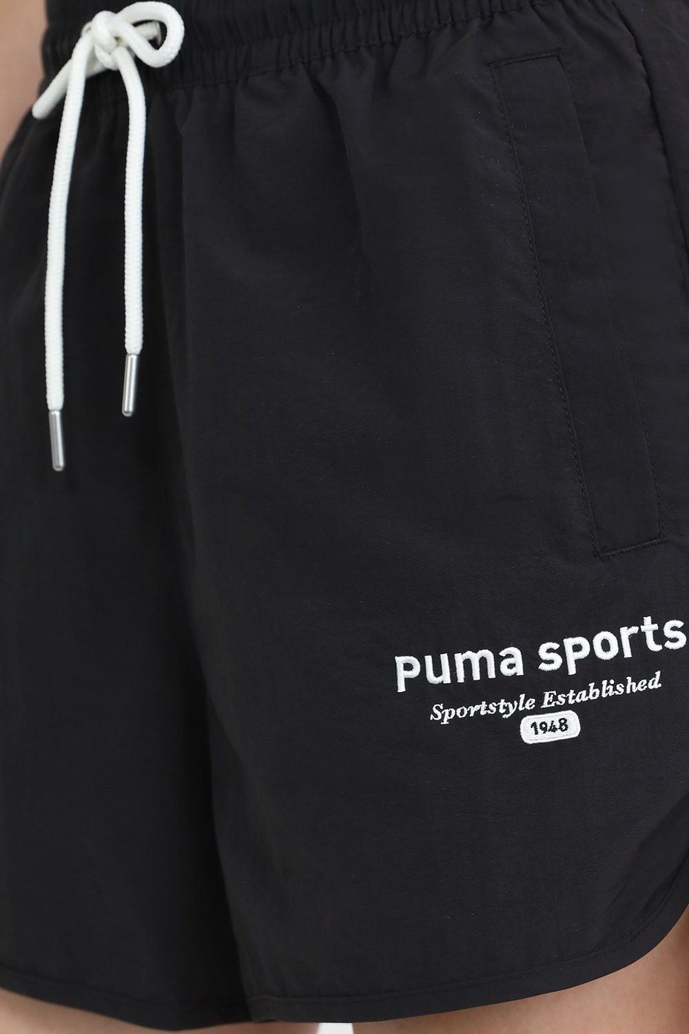 מכנסיים קצרים מניילון ממוחזר PUMA