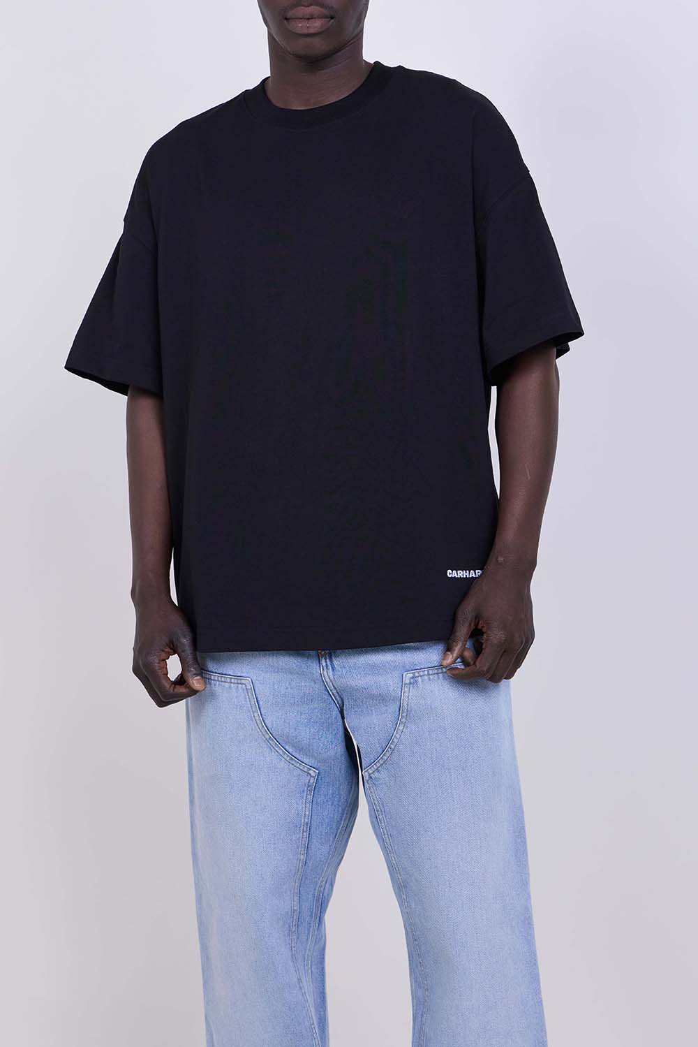 תמונת דוגמן קידמית של חולצת טי מכותנה אורגנית