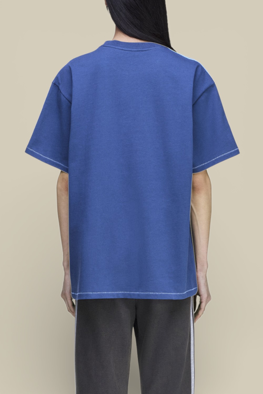 תמונת דוגמן אחורית של חולצת כדורגל